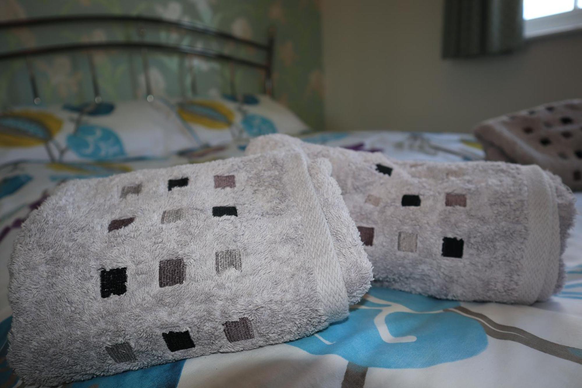 In Our Liverpool Home Sleeps 5 In 2 Double & 1 Single Bedrooms Eksteriør billede